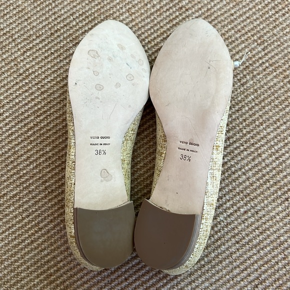 Barney’s NY Pointy Toe Linen Flats w/ Shells & Pearls - Picture 4 of 8